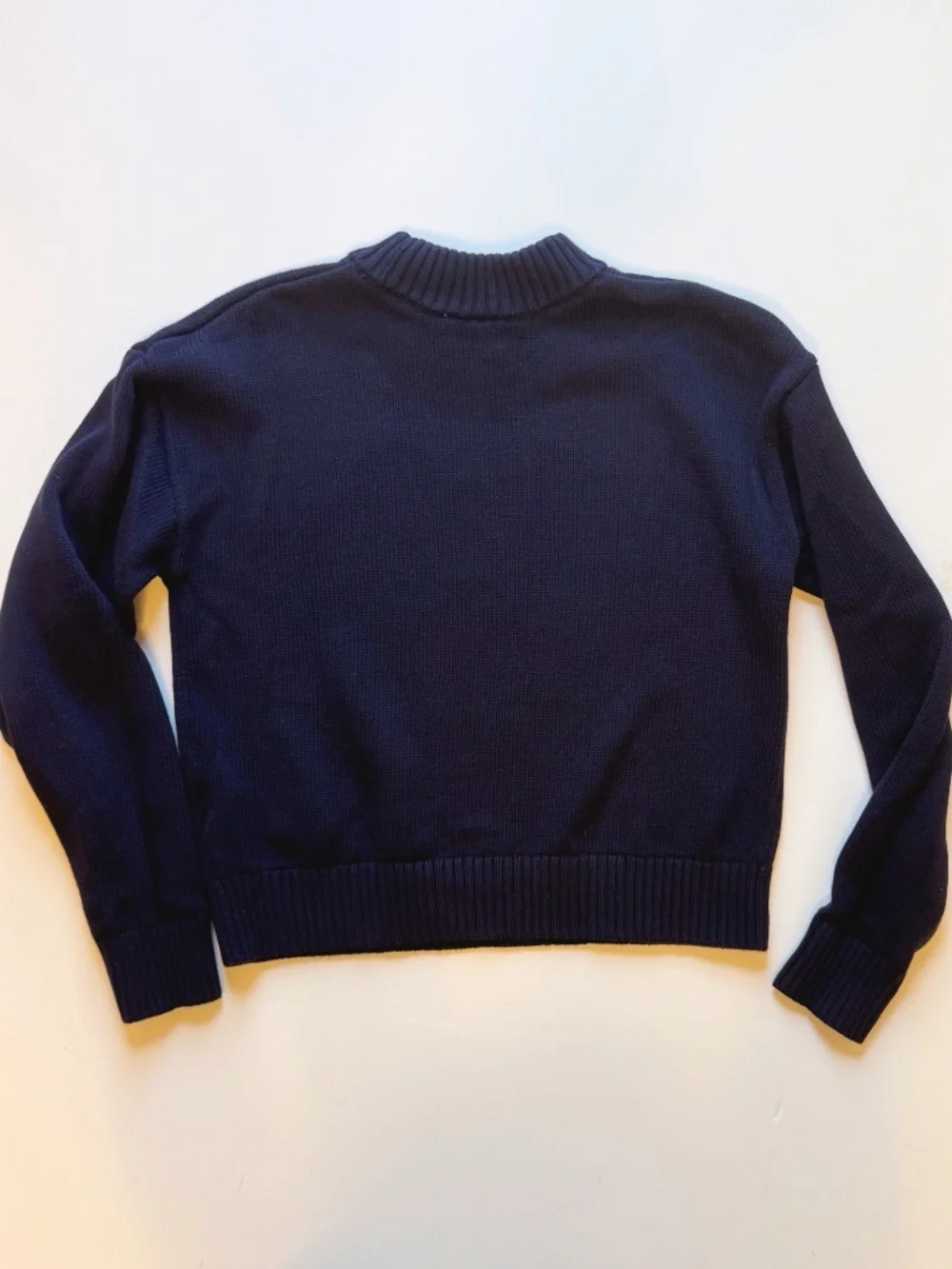 Relaxed Cropped Intarsia Sweater - navy with red heart